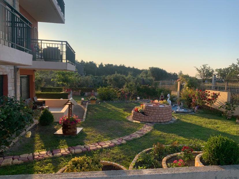 Dora'S Garden Villa Александроуполис Экстерьер фото